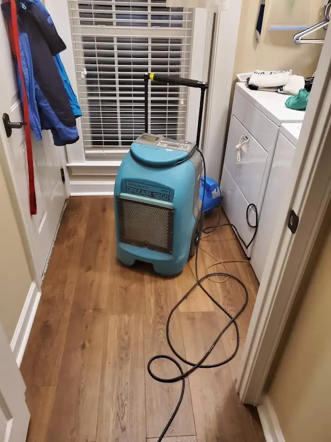 Commercial dehumidifier deployed for Crawl Space Restoration in Montgomery